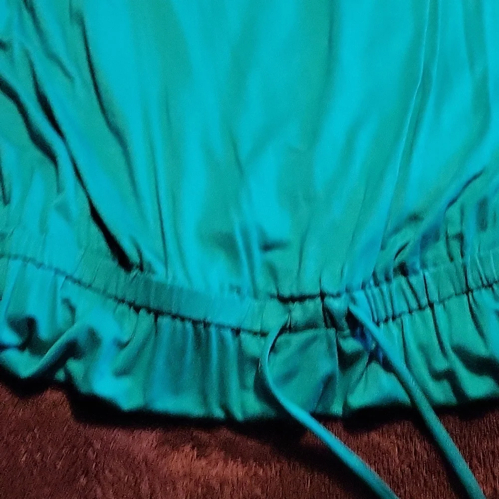 Green Drawstring Dress - Picture 3 of 4
